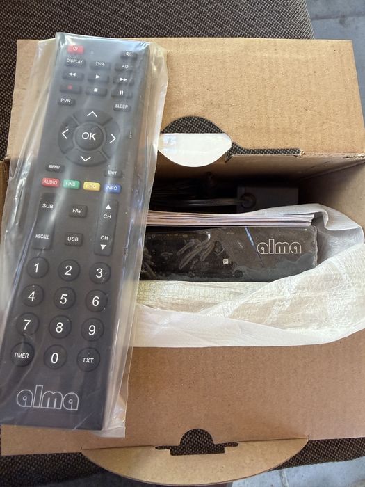 Nowy dekoder Tuner DVB-T2 Alma 2820