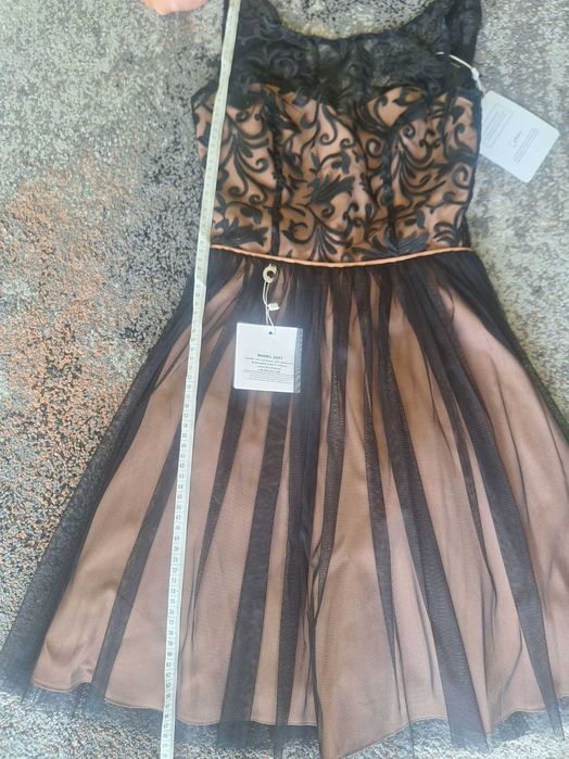 Sukienka czarno-beżowa 34 XS Boriva butik Lalala nowa