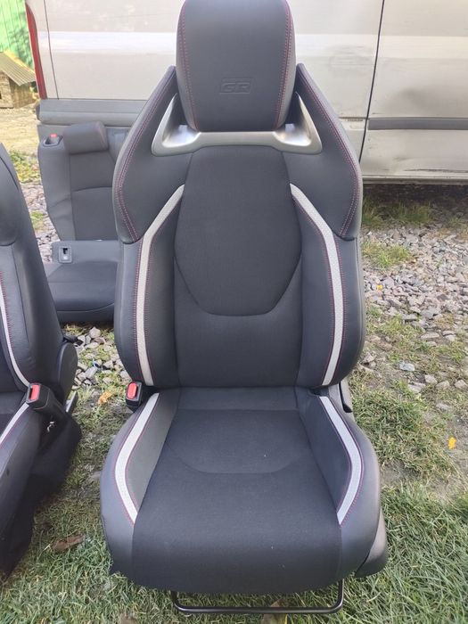 Автосидіння TOYOTA COROLLA E21 GR SPORT шкіра