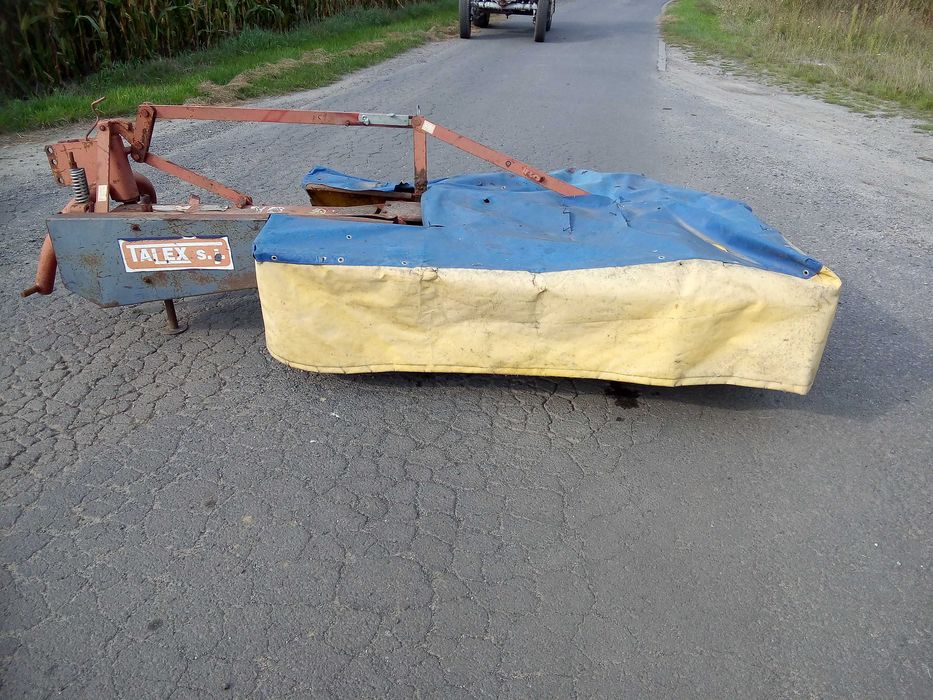 Opona OPNY do ciągnika 18 4 r 38. części 825