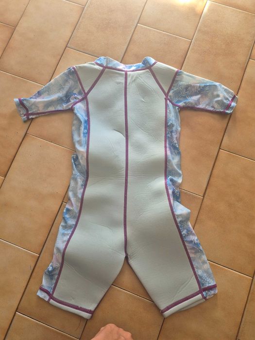 Fato Neopreno / Surf Criança Disney Frozen II (4 Anos) – Em bom estado!