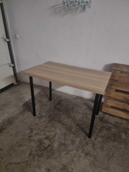 Mesa ikea, desmontável 1 metro