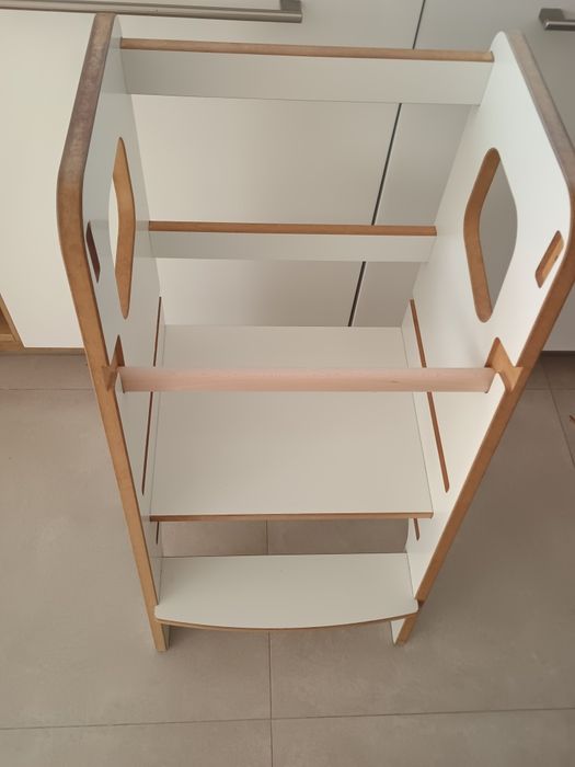 Solidny kitchen helper dla dzieci