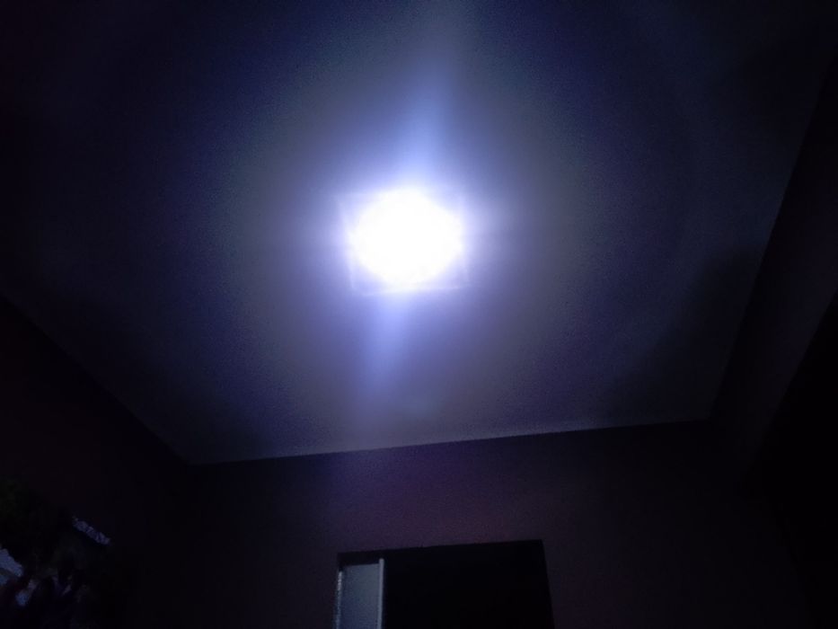 LED Ліхтарик STD702