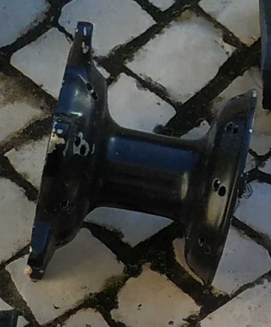 Cubo Dianteiro Suzuki DRZ400E