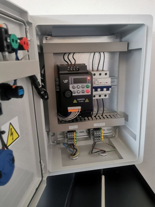 Falownik 2,2kW 400V 5A szafa sterownicza