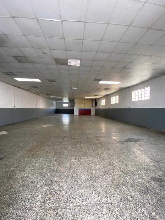 Armazém 400m2 para alugar