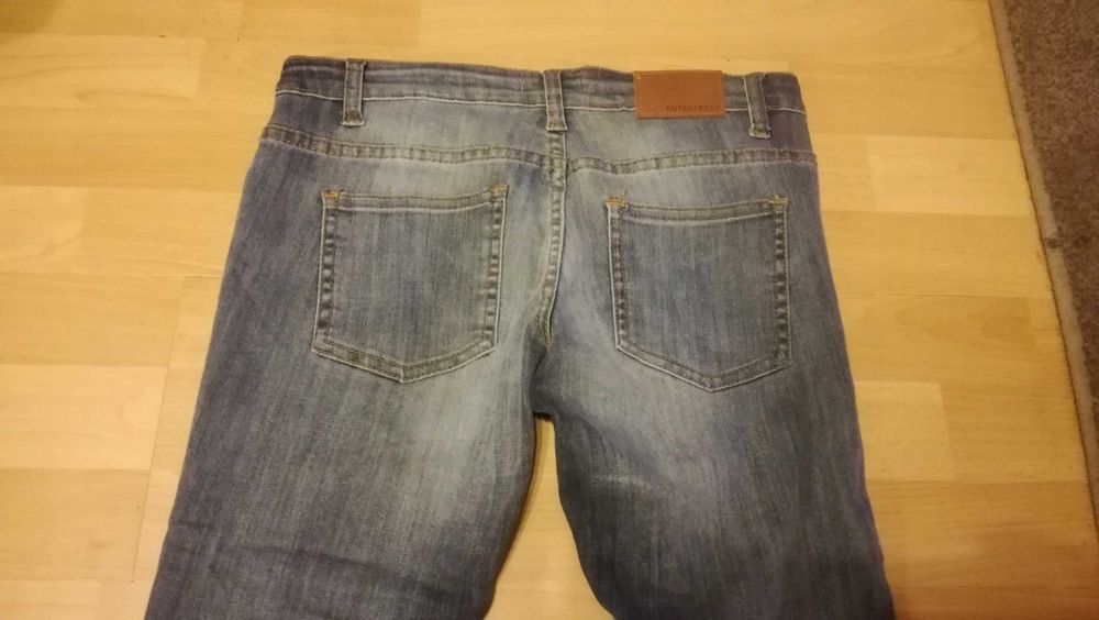Damskie spodnie jeansowe rurki RUT&CIRCLE r.S nowe stan idealny