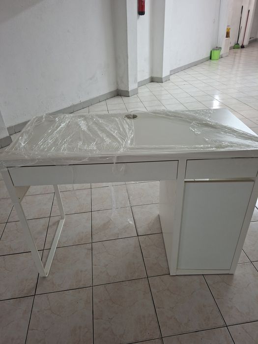 Secretaria Micke IKEA