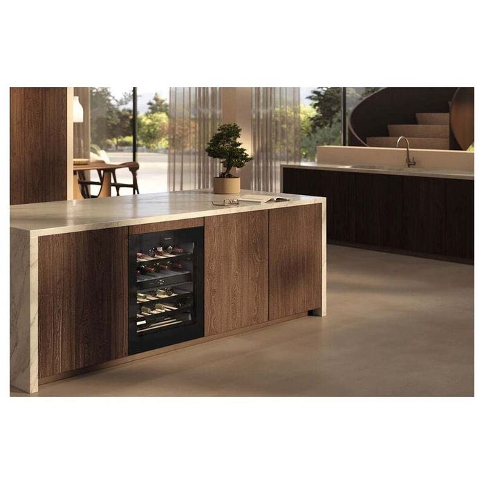 Winiarka Miele KWT 6322
