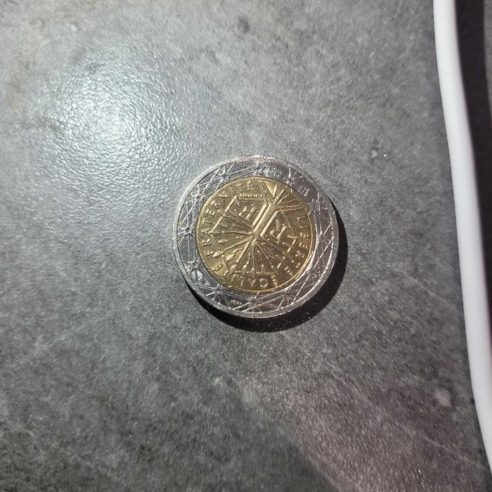 RARE - 2 Euro Coin France 1999 Liberte Egalite Fraternite Misminting