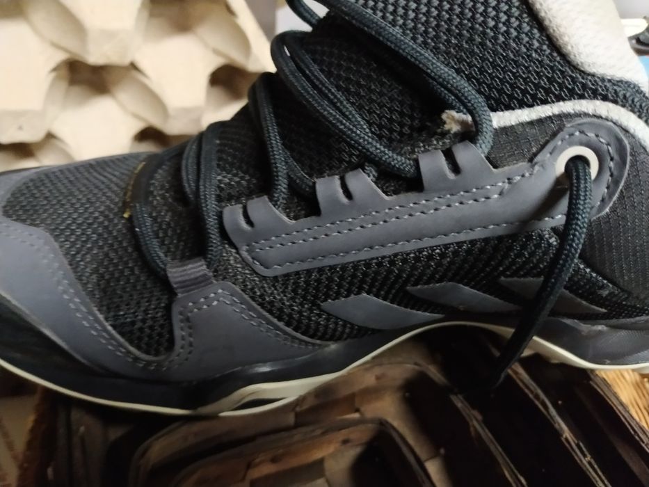 Tênis ADIDAS 38 Vendo 25€ COMO NOVOS