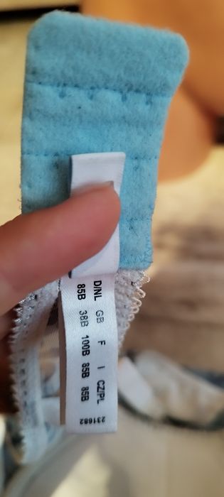 TCM komplet bielizny.  85 B rozmiar biustonosza