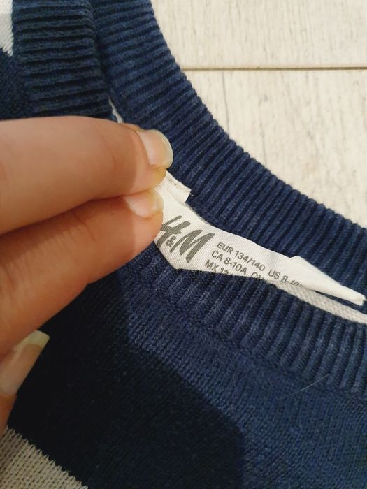 Spodnie jeans dla chłopca 146 sweter