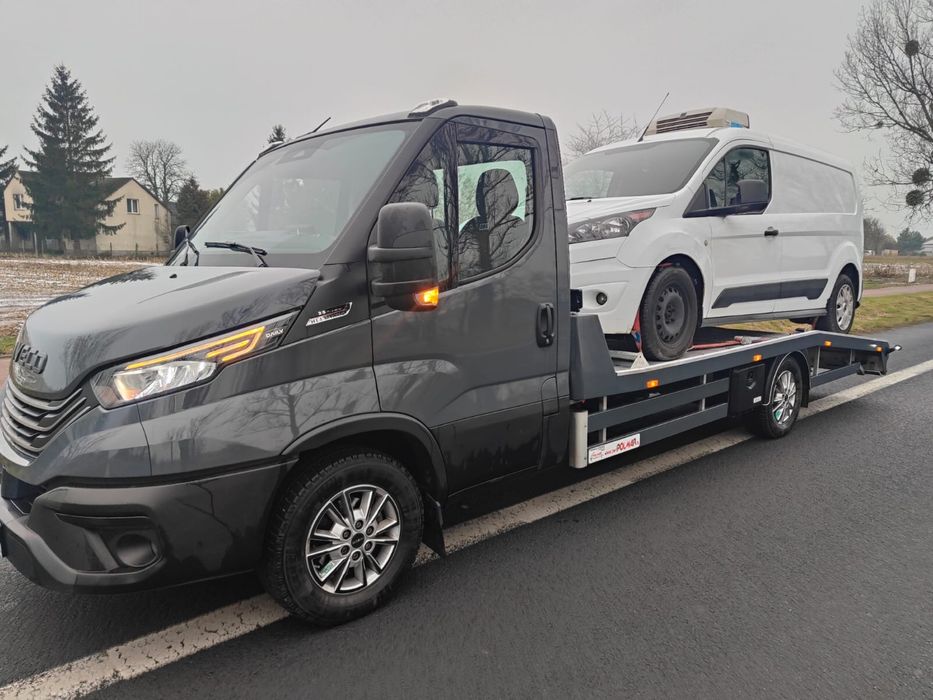 Pomoc drogowa autolaweta transport aut, maszyn