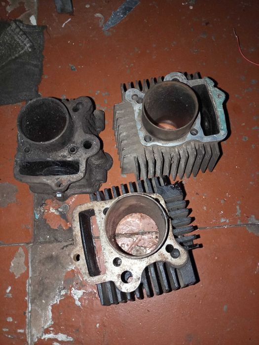 Продам запчастини на мопед альфа, дельта кришки запалення бокові