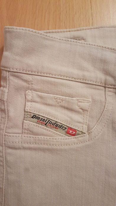 Calça Diesel rapaz tamanho 27