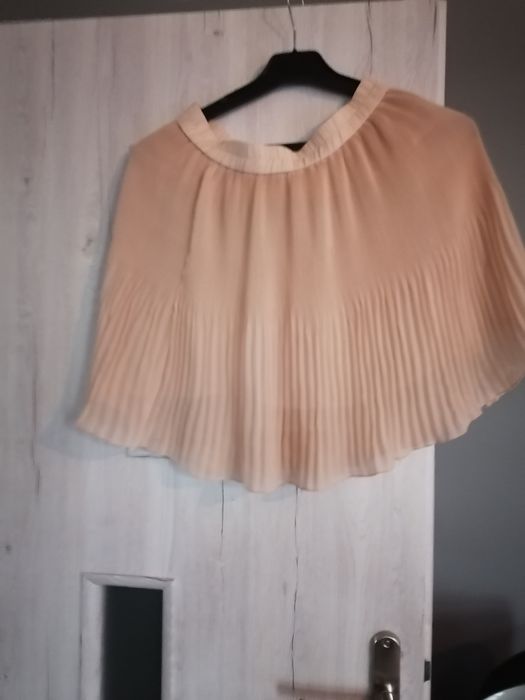 Sprzedam spódniczkę beżową