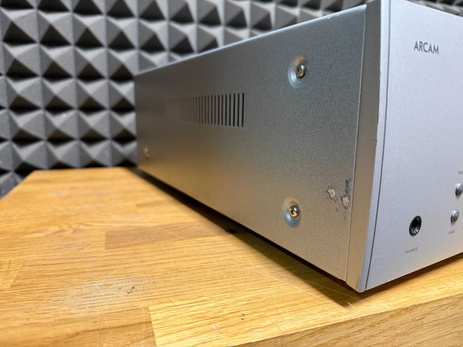 Amplituner ARCAM AVR 250