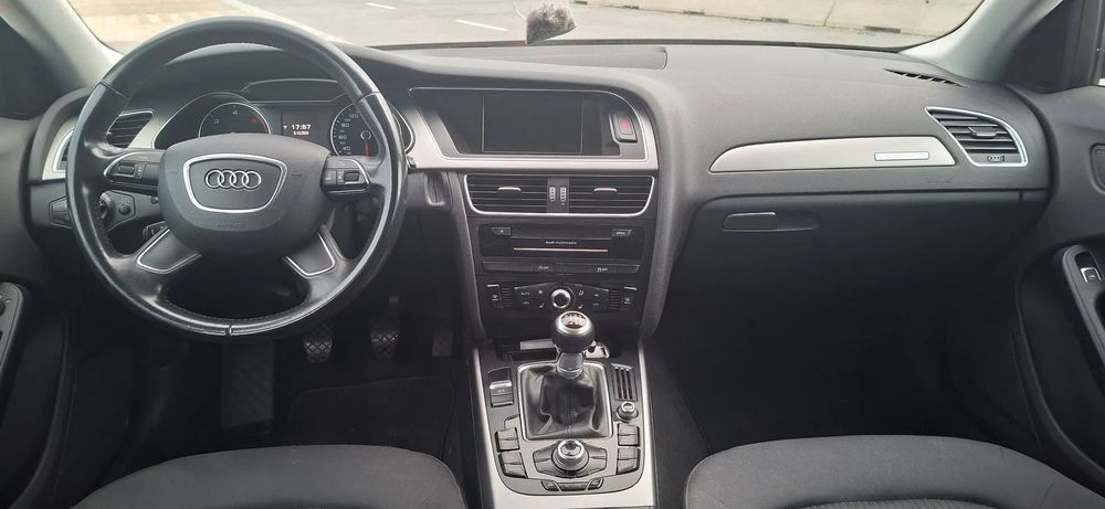 Audi A4 Avant AUDI A4 B8 2.0TDI quattro