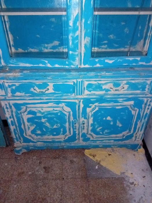 Louceiro antigo em bom estado