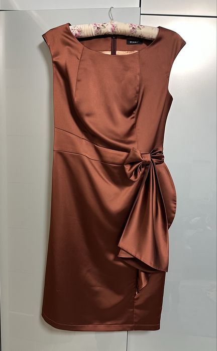 Жіноча атласна сукня M/L