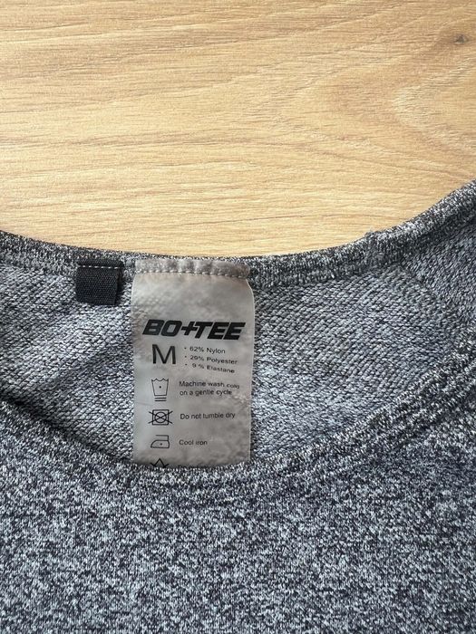 Krótki sportowy crop top bezszwowy