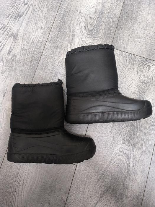 Дитячі зимові чоботи  з піни б/у