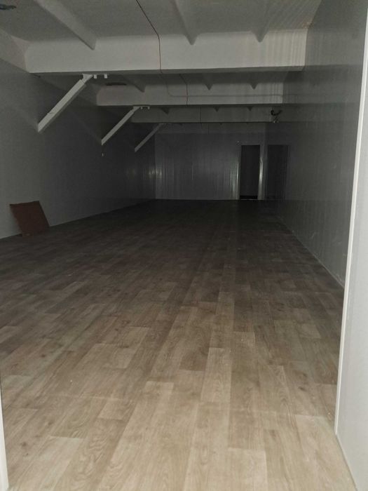 Оренда торгівельних приміщень 90м.кв. та 30м.кв. пр-кт Соборності, 7Б