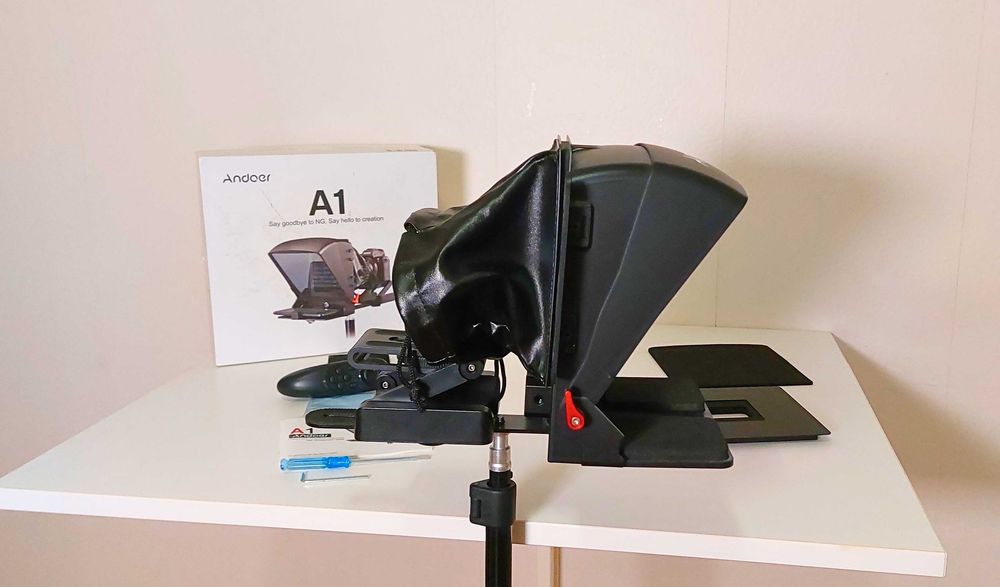 Andoer A1 teleprompter