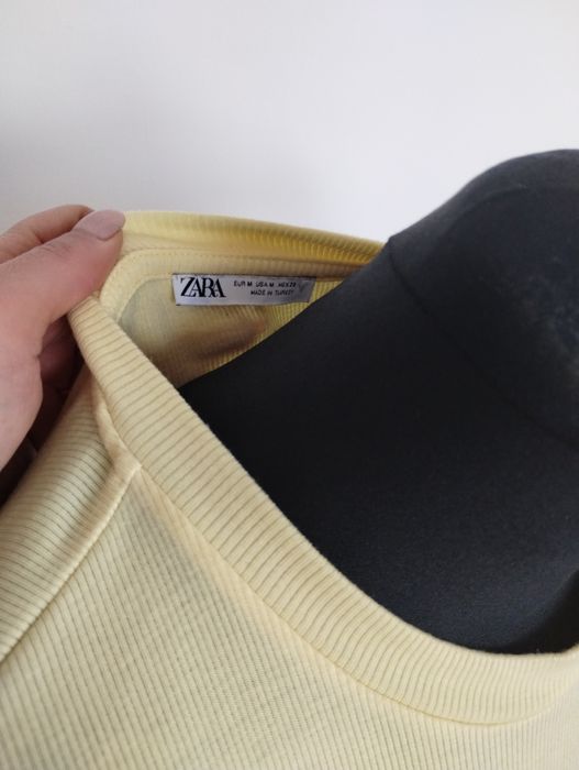 Zestaw firmowych bluzeczek Zara