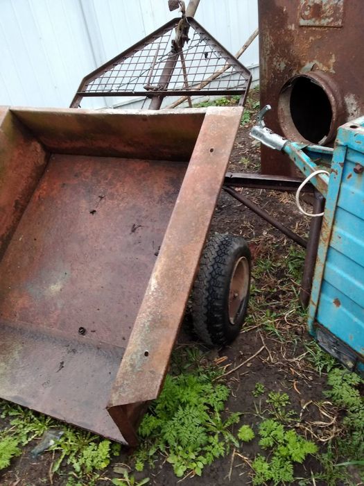 Прицеп мотоблочний.самосвал б.у