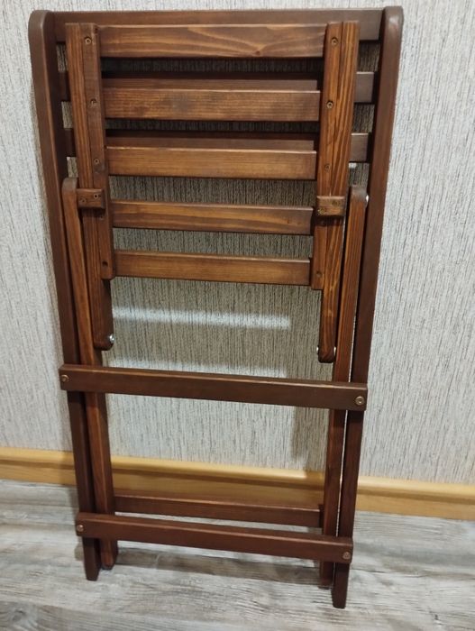 Крісло розкладне дерев'яне
