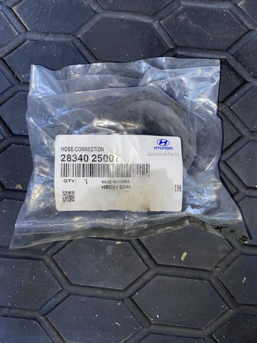 патрубок впускного коллектора оригинал kia magentis/hyundai sonata