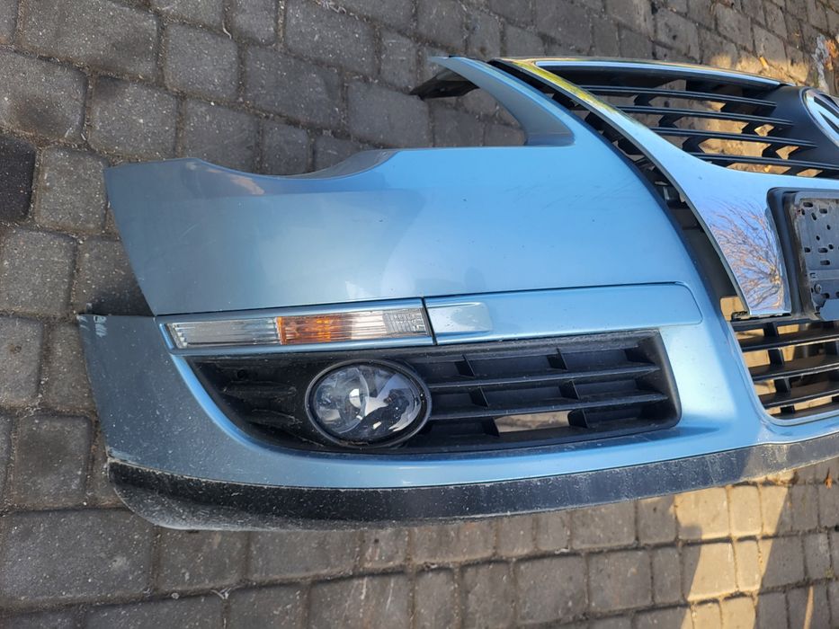 Zderzak przedni vw passat b6 06r z grilem lakier lb5m halogen kompletn
