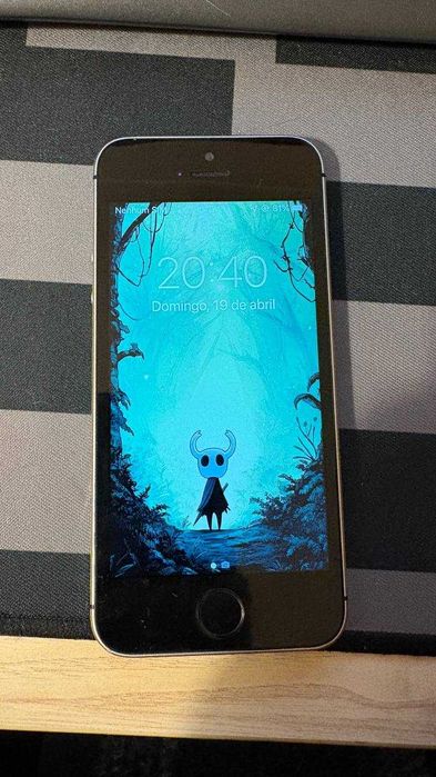 iPhone SE 2016 64GB preto