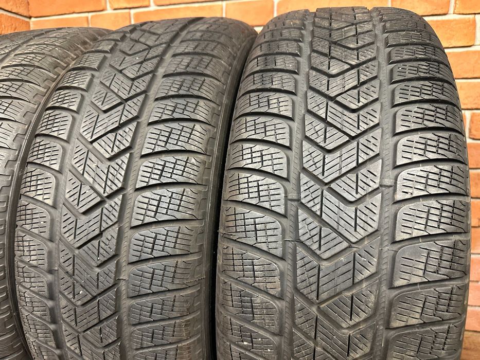 Opony Pirelli Scorpion Winter 235/65R17 104H 2022 7mm