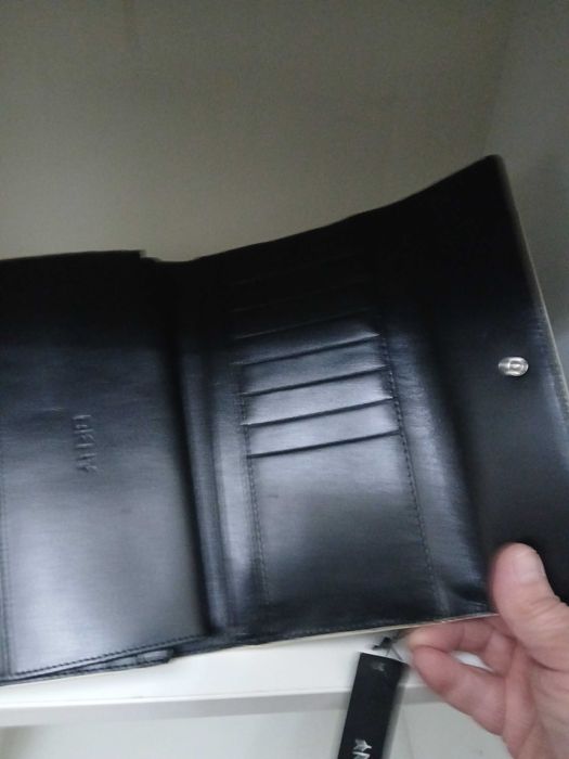 Carteira cartões notas DKNY