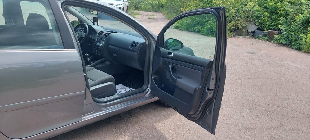 Продам фольксваген гольф 5