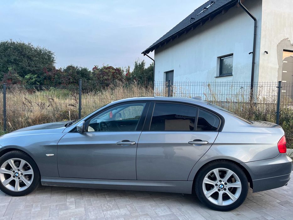 Samochód BMW e90 320d