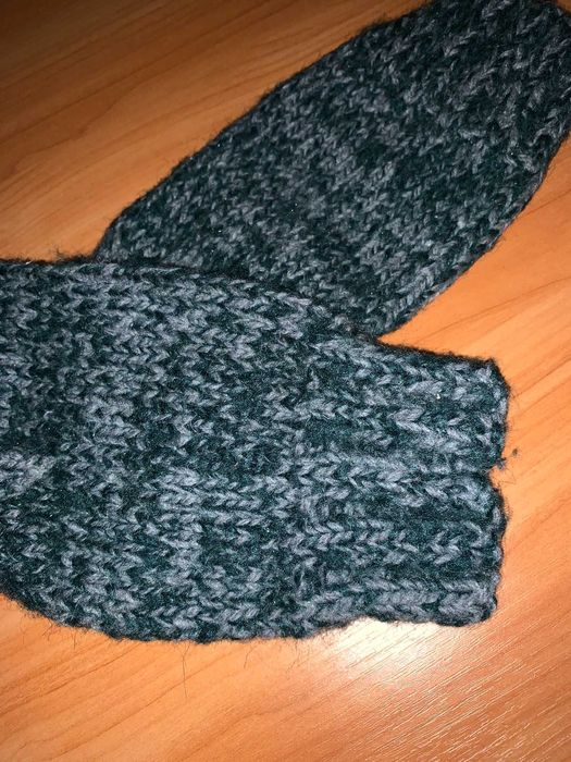 Теплі в'язані рукавички (ручна робота)