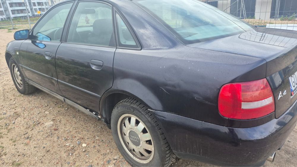 Audi A4 B5 1.6 benzyna + lpg
