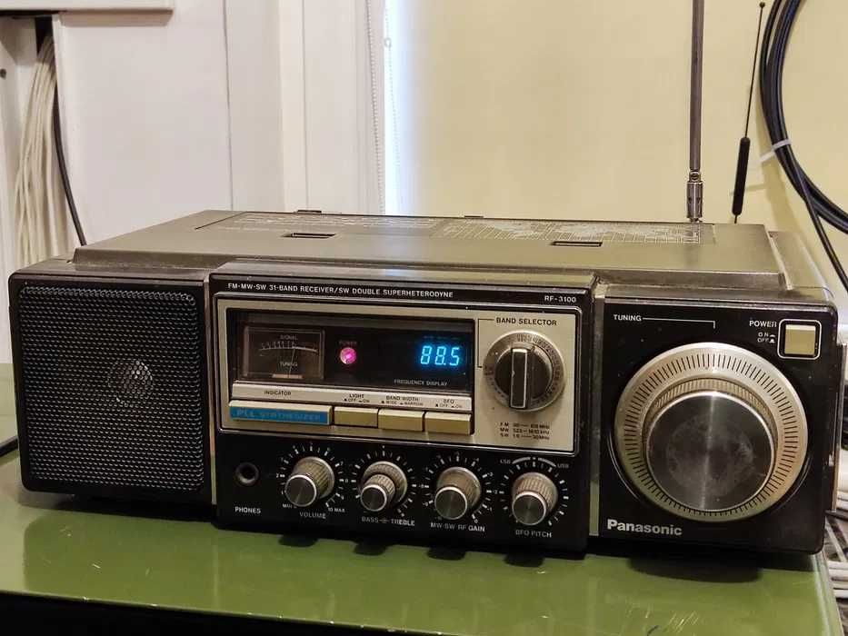 Zestaw radio Panasonic RF3100 + filtr Collinsa (0,525 ... 30,0 MHz)
