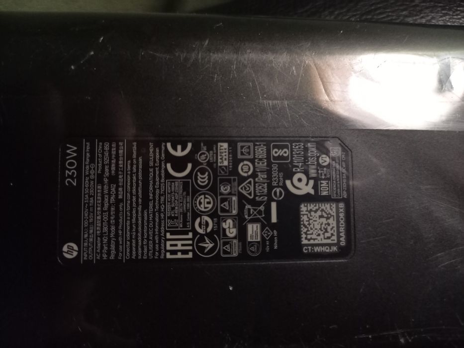 ORYGINALNY ZASILACZ HP 19.5V 11.8A 
Specyfikacja techniczna

Producen