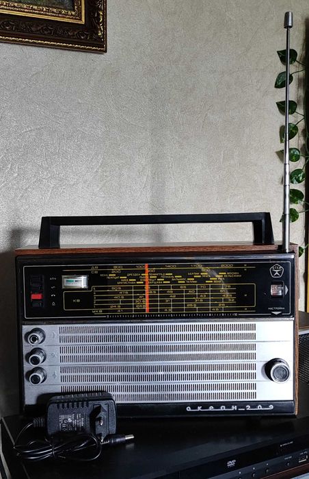 Радіоприймач Океан 209 з FM 88-108МГц