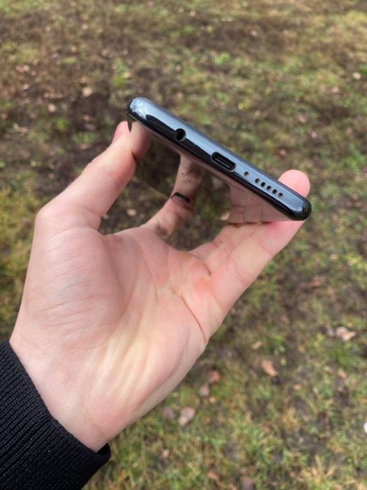 Xiaomi 8 pro 6/128Gb NFC Игровой!