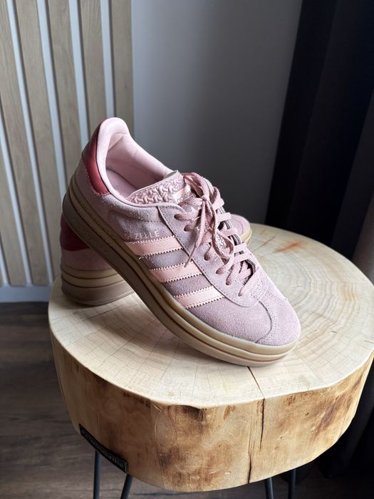 Кроссовки adidas gazelle bold пудровый розовый 26 см