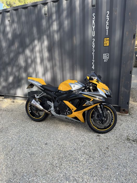 Suzuki GSXR 600 L0