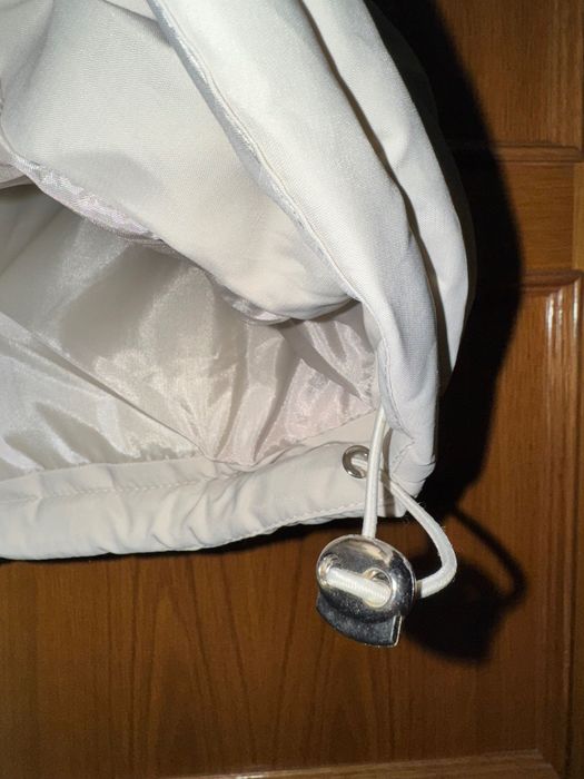 Colete Alcochoado com Capuz