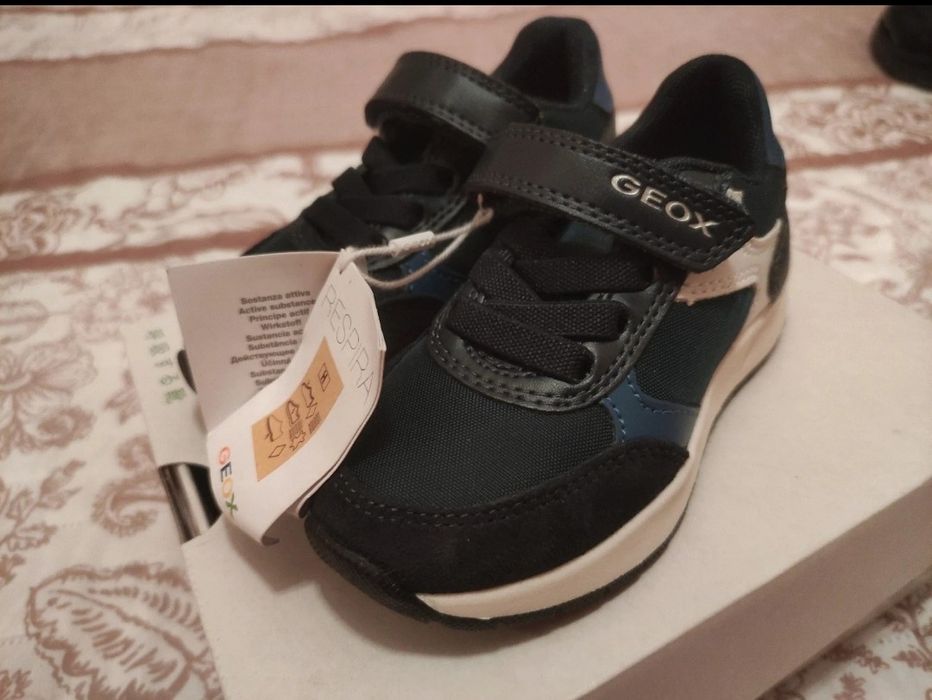 Vendo sapatilhas Geox tam 24